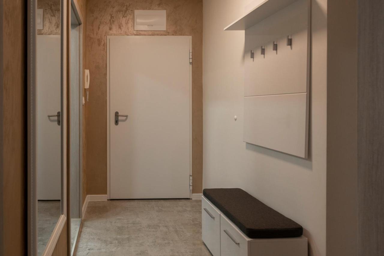 Sos Comfort Burgas Bagian luar foto